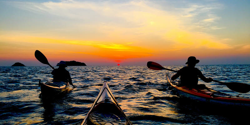 4 day sea kayaking expedition